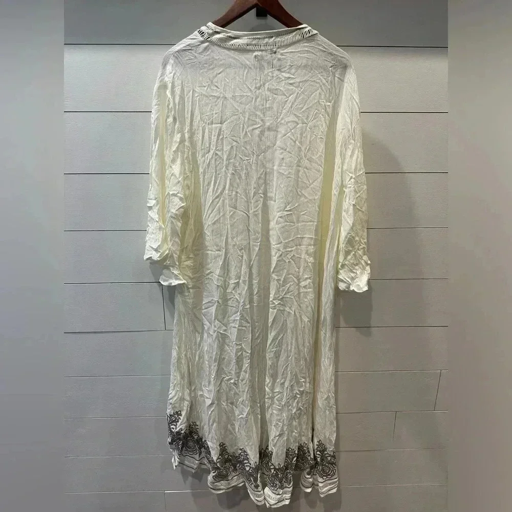 Torrid Ivory/ Silver Embroidered Long Cover-Up- Size 1/2